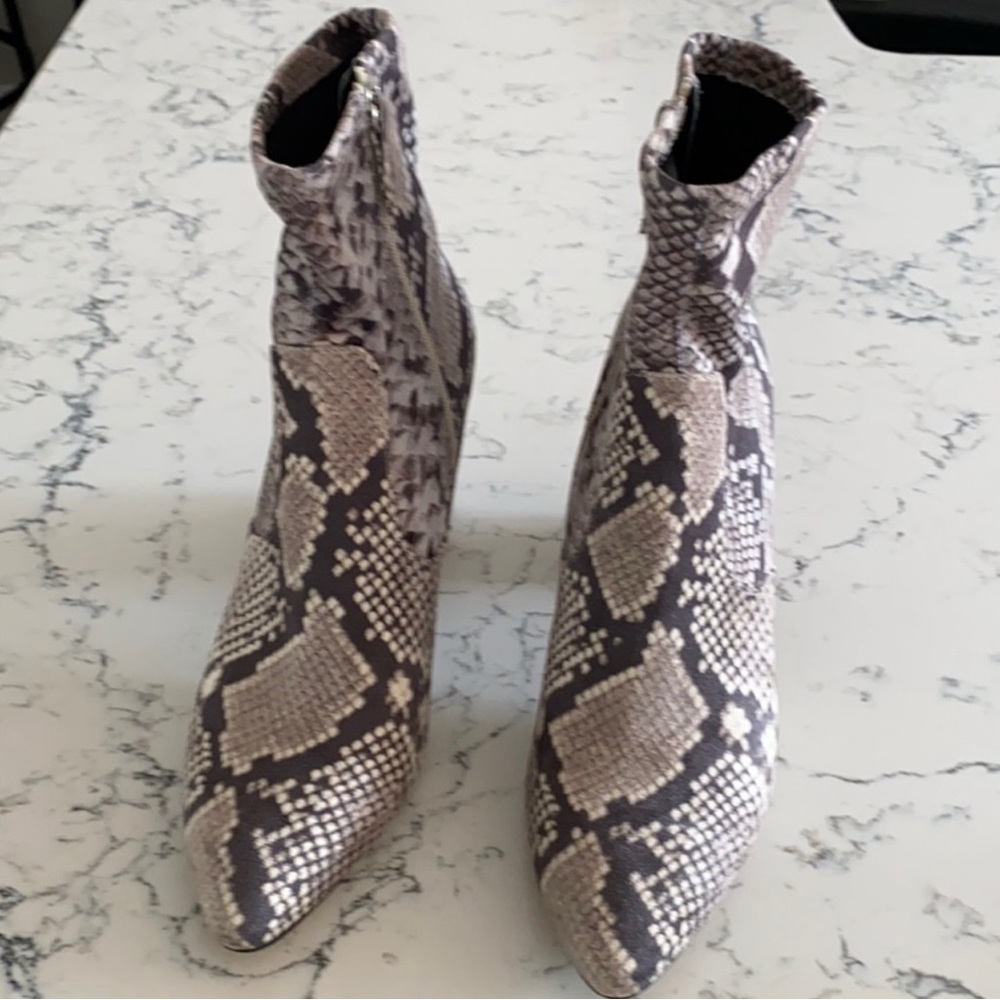 Steve Madden Boots